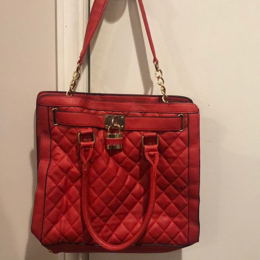 SOLD ‼️‼️Red Quilted Faux Bag